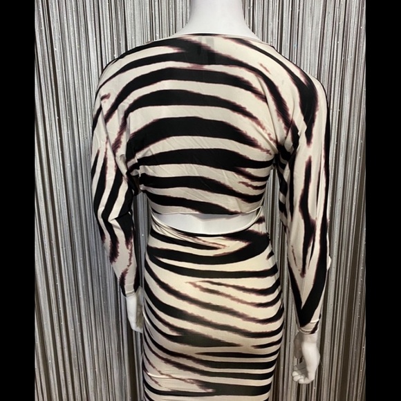 🔻SALE🔻MARCIANO🔹NEW CONDITION - Picture 6 of 10